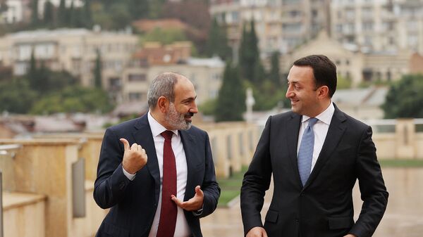 Премьер-министры Армении и Грузии Никол Пашинян и Ираклий Гарибашвили (9 сентября 2021). Грузия - Sputnik Армения