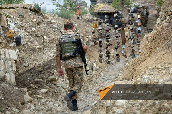 Հակառակորդի անսպասելի հարձակումը բացառված է. ինչ է փոխվել առաջնագծում 2016-ից հետո Հակառակորդի անսպասելի հարձակումը բացառված է. ինչ է փոխվել առաջնագծում 2016-ից հետո - Sputnik Արմենիա