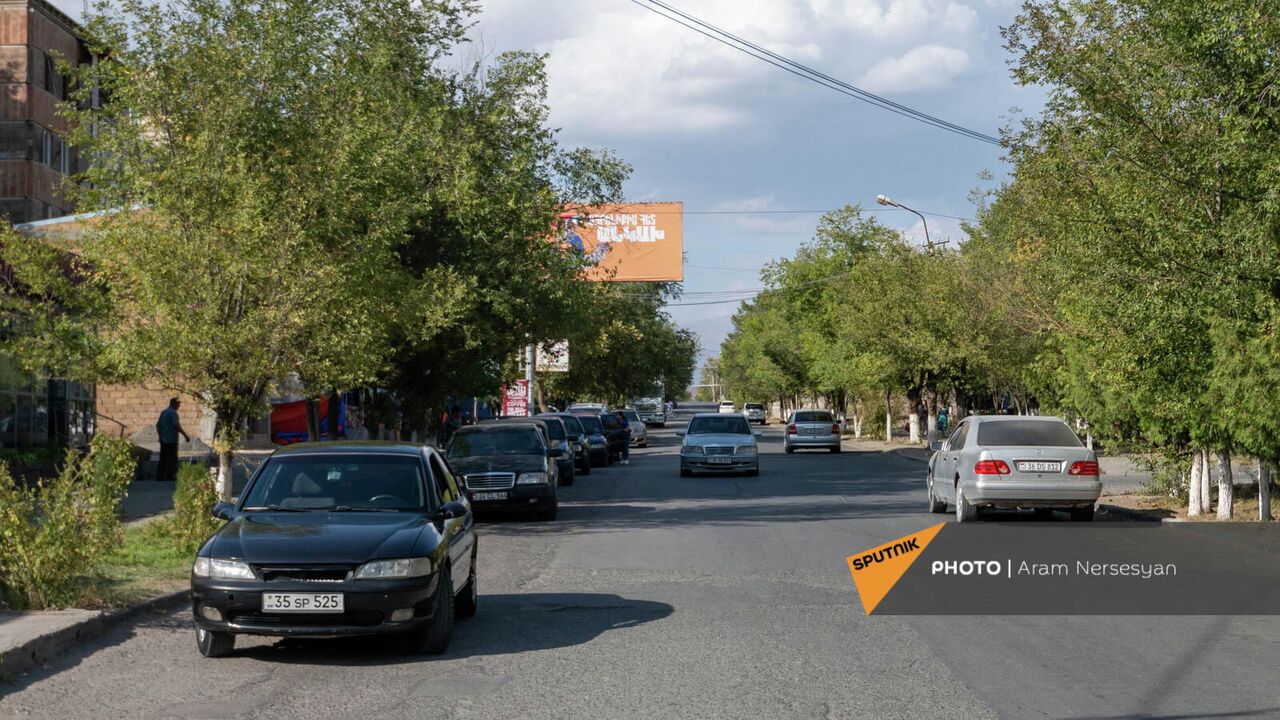 Мецамор и Полярные Зори: два таких разных атомных города