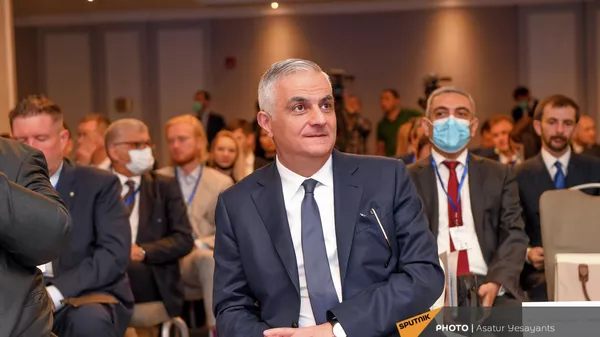 Вице-премьер Мгер Григорян на бизнес-форуме Armenian Business Forum (ABF) 2021 ассоциации армянских предпринимателей (20 сентября 2021). Ереван - Sputnik Армения