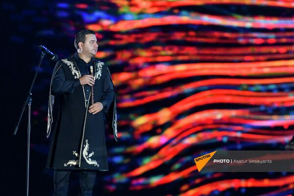 Артисты на сцене во время концерта  - Sputnik Армения
