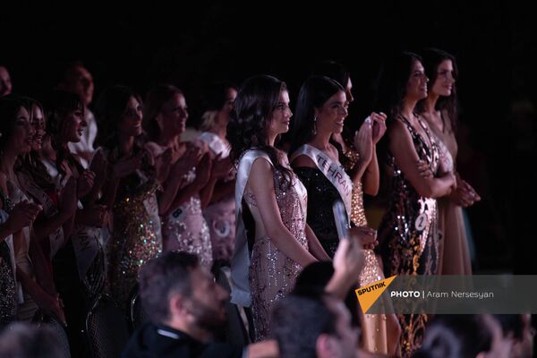 Торжественная церемония избрания победительниц конкурсов &quot;Мисс Вселенная Армения&quot; и &quot;Мисс Мира Армения&quot;, которые представят Армению на конкурсах &quot;Мисс Вселенная&quot; и &quot;Мисс Мира&quot; - Sputnik Армения