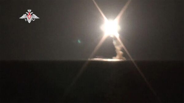 Испытательный пуск гиперзвуковой ракеты Циркон с АПЛ Северодвинск - Sputnik Армения
