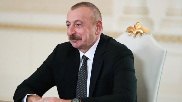 Президент Азербайджана Ильхам Алиев во время встречи с министром иностранных дел России (10 мая 2021). Баку - Sputnik Армения