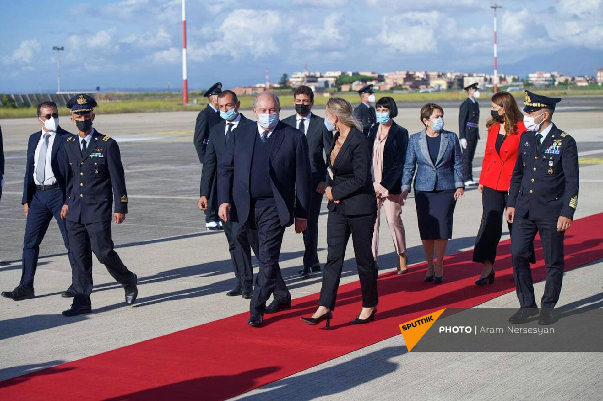 Президент Армен Саркисян прибыл с официальным визитом в Италию (5 октября 2021) - Sputnik Армения, 1920, 05.10.2021