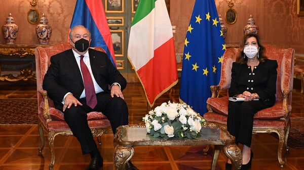 ՀՀ նախագահ Արմեն Սարգսյանը հանդիպել է Իտալիայի Սենատի նախագահ Մարիա Էլիզաբետա Կազելատիի հետ - Sputnik Արմենիա