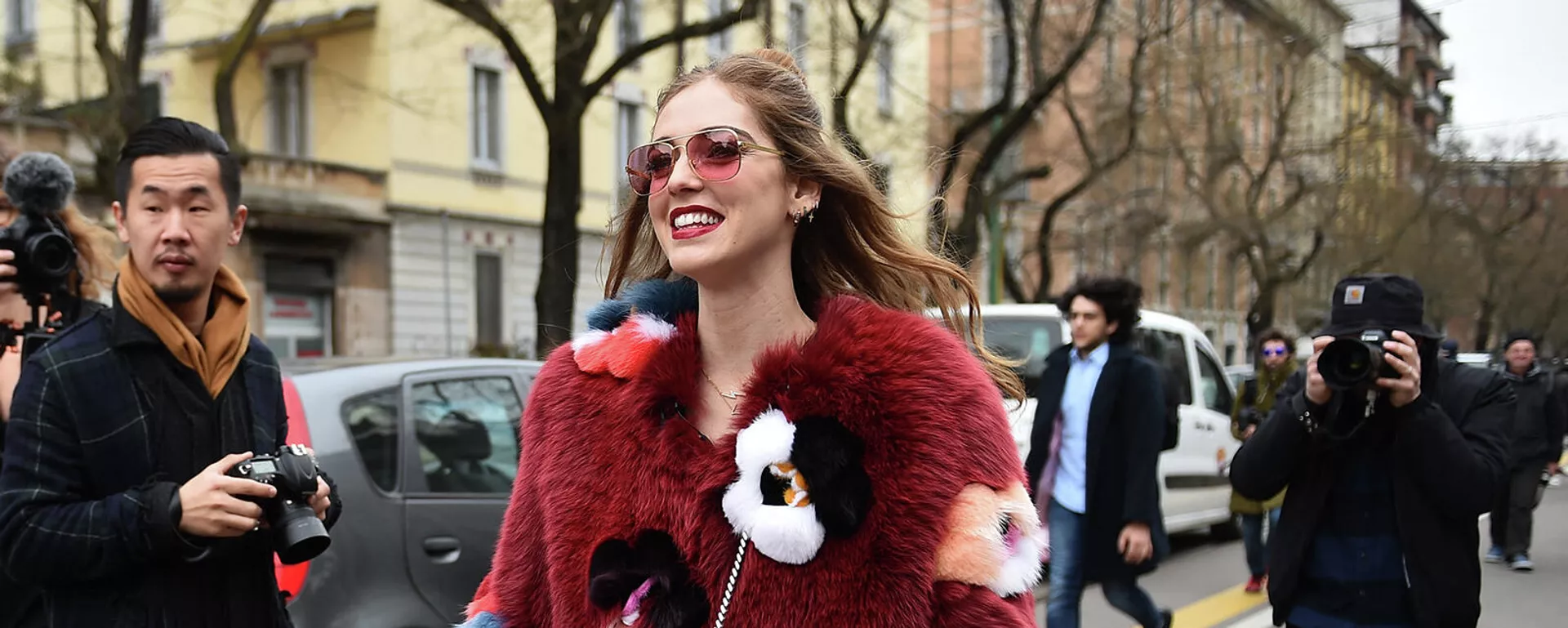 Гости на показe модного дома Fendi во время Недели моды в Милане - Sputnik Армения, 1920, 10.10.2021