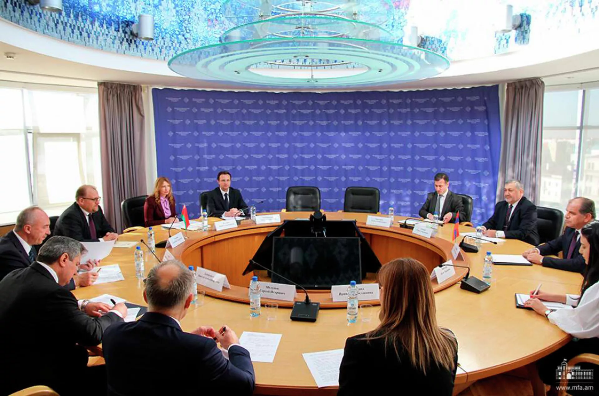 Министр иностранных дел Республики Беларусь Владимир Макей принял замминистра иностранных дел Армении Армена Гевондяна (8 октября 2021). Минск Министр иностранных дел Республики Беларусь Владимир Макей принял замминистра иностранных дел Армении Армена Гевондяна (8 октября 2021). Минск - Sputnik Армения, 1920, 08.10.2021