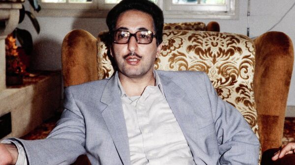 Бывший президент Ирана Аболхассан Банисадр в Овер-сюр-Уазе (19 августа 1981). Париж - Sputnik Армения