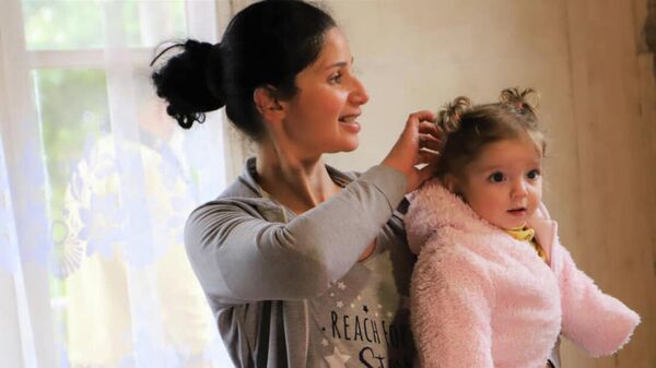 Четырем многодетным семьям, переселенным из Карабаха и поселившимся в общине Капана, предоставлено жилье  - Sputnik Армения