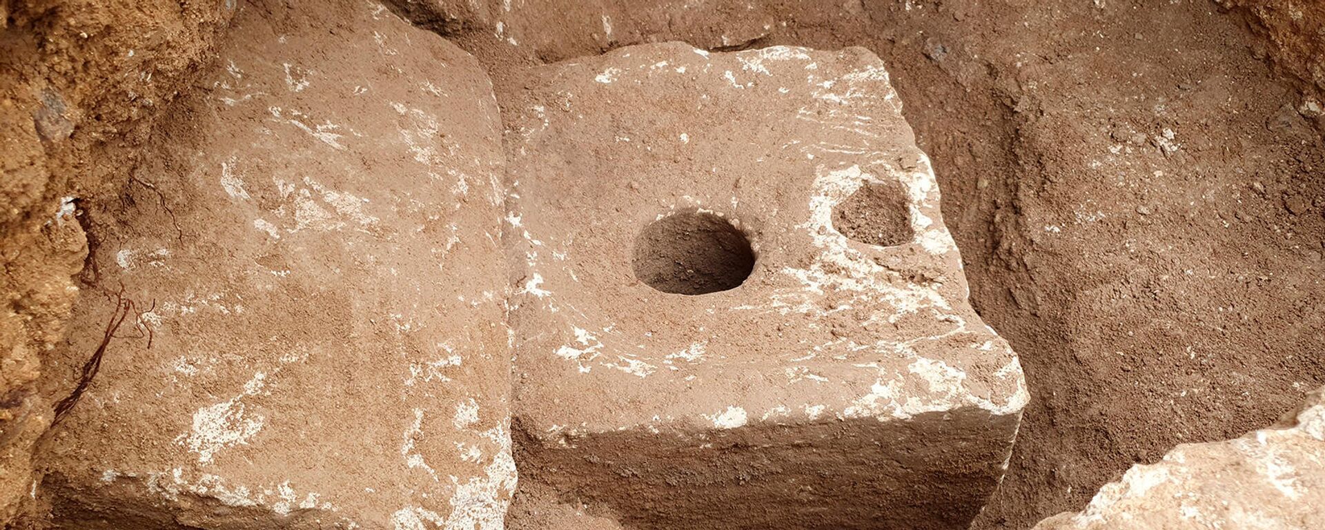 Древний туалет в Иерусалиме, датируемый более чем 2700 годами Иерусалима. - Sputnik Армения, 1920, 11.10.2021
