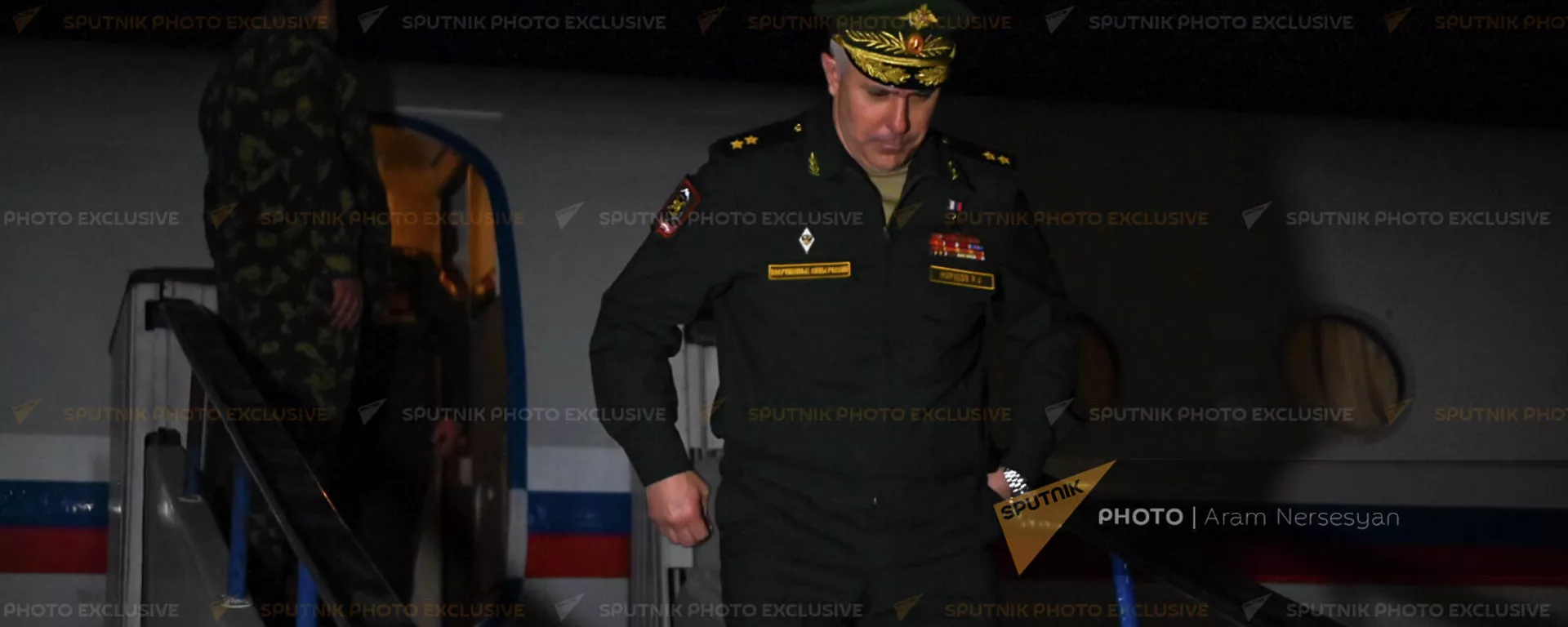 Армянские военнопленные вернулись на родину (19 октября 2021). Еревaн - Sputnik Армения, 1920, 09.12.2021