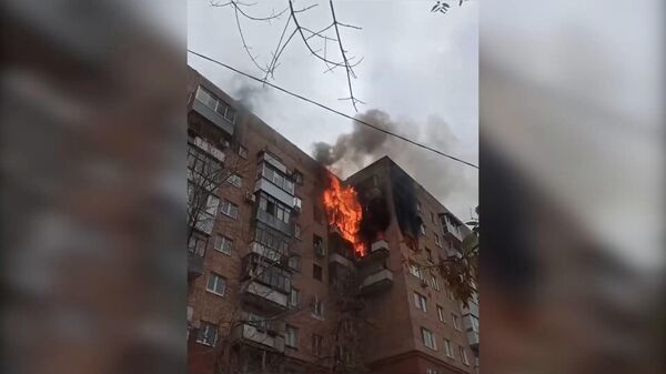 Пожар в девятиэтажном доме в Самаре - Sputnik Արմենիա