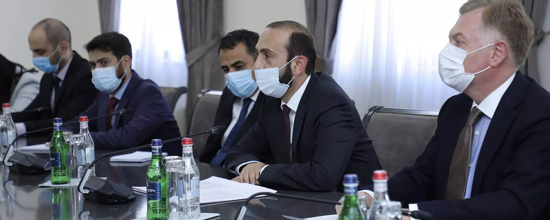 Министр иностранных дел Армении Арарат Мирзоян принял специального представителя ЕС по Южному Кавказу и кризису в Грузии Тойво Клаара (21 октября 2021). Еревaн - Sputnik Армения, 1920, 21.10.2021