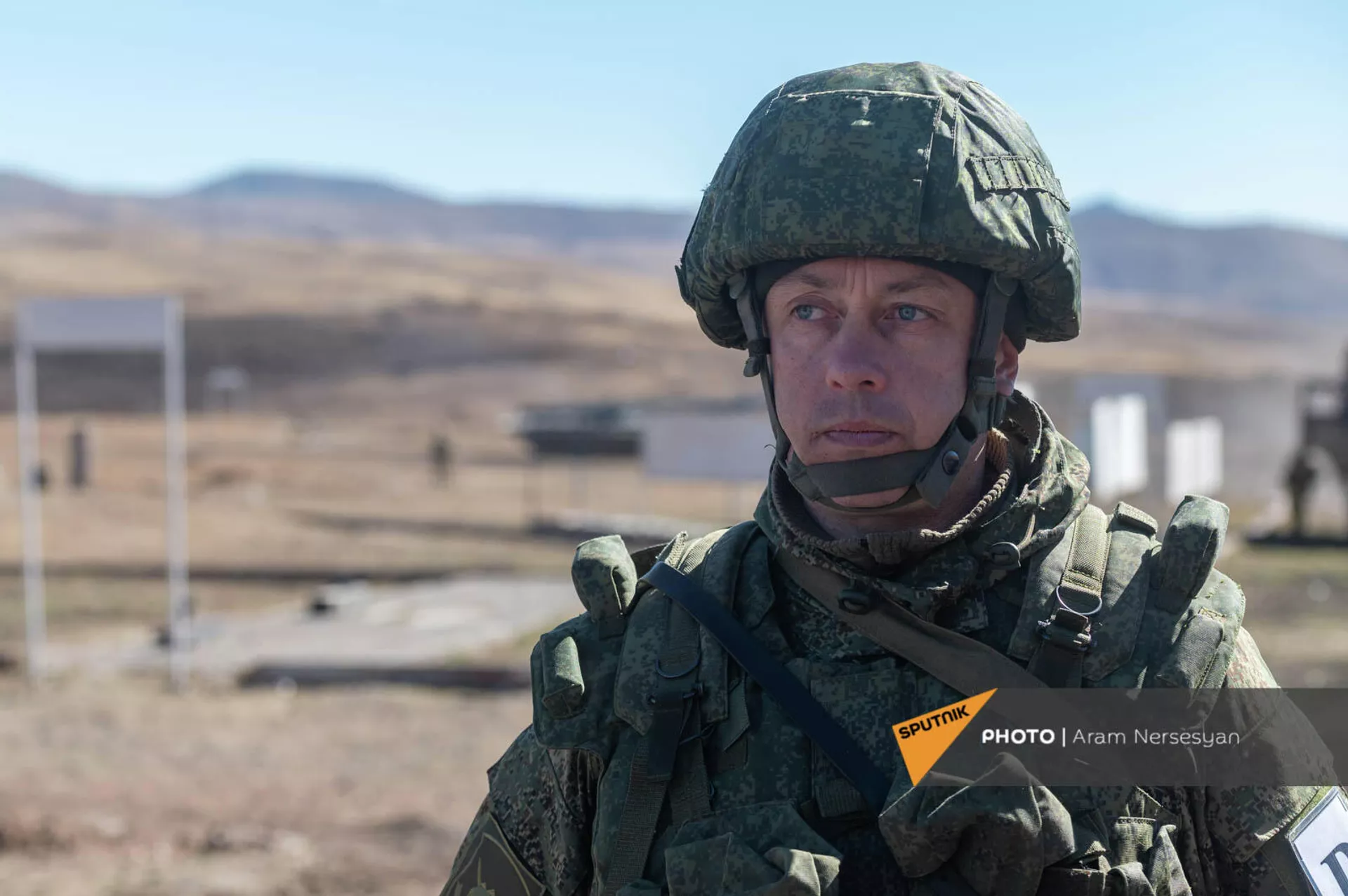 Полковник Александр Горин на тактических учениях Объединенной группировки войск Армении и России Полковник Александр Горин на тактических учениях Объединенной группировки войск Армении и России - Sputnik Армения, 1920, 23.10.2021