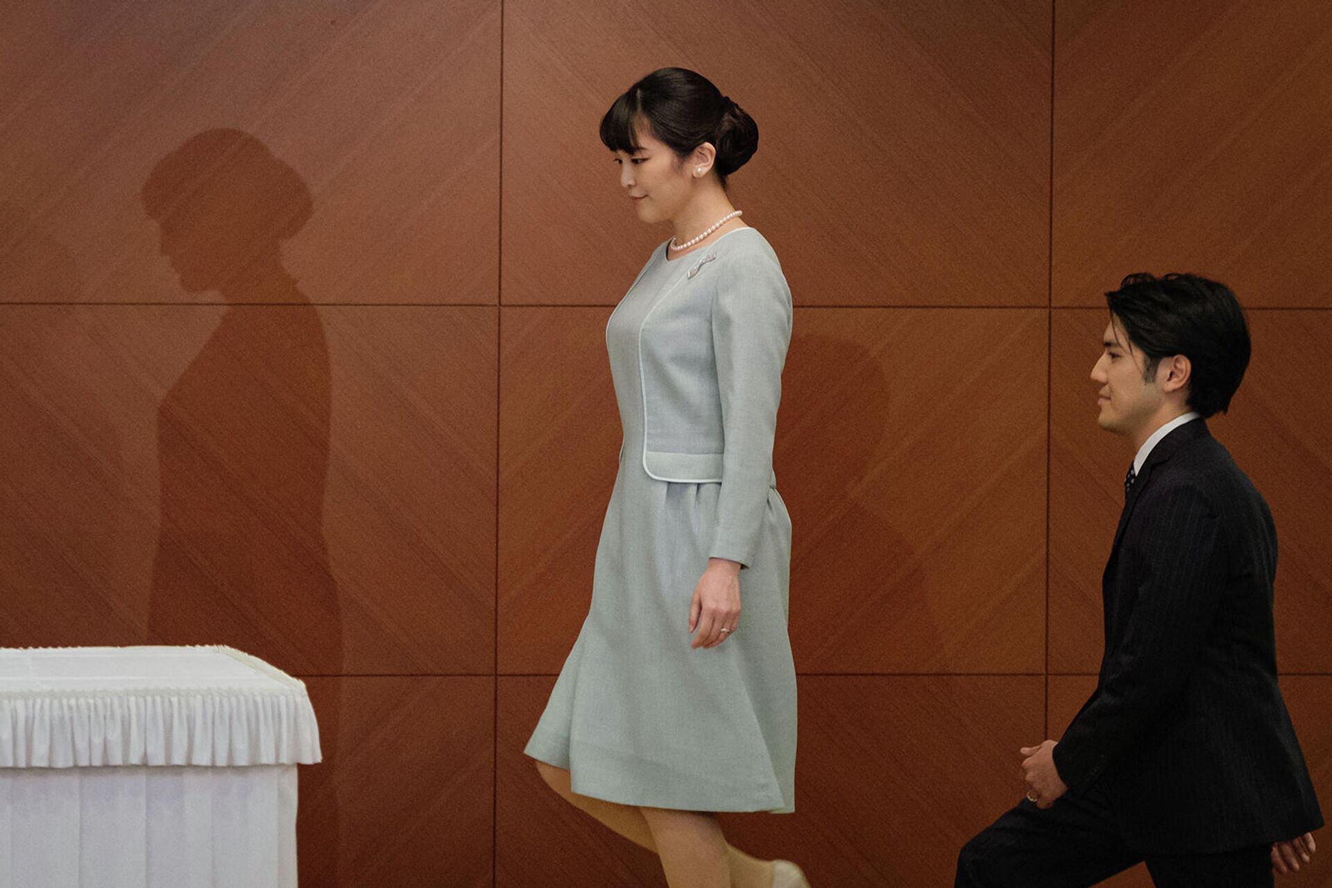 Японская принцесса Мако и Кей Комуро во время объявления о регистрации брака (26 октября 2021). Токио - Sputnik Армения, 1920, 26.10.2021