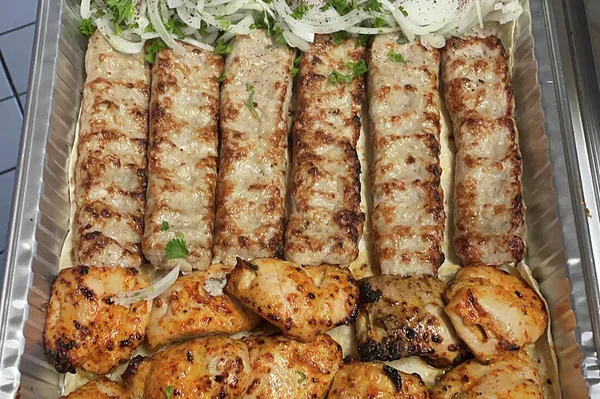 Шашлык и кебаб в ресторане Mini Kabob - Sputnik Армения