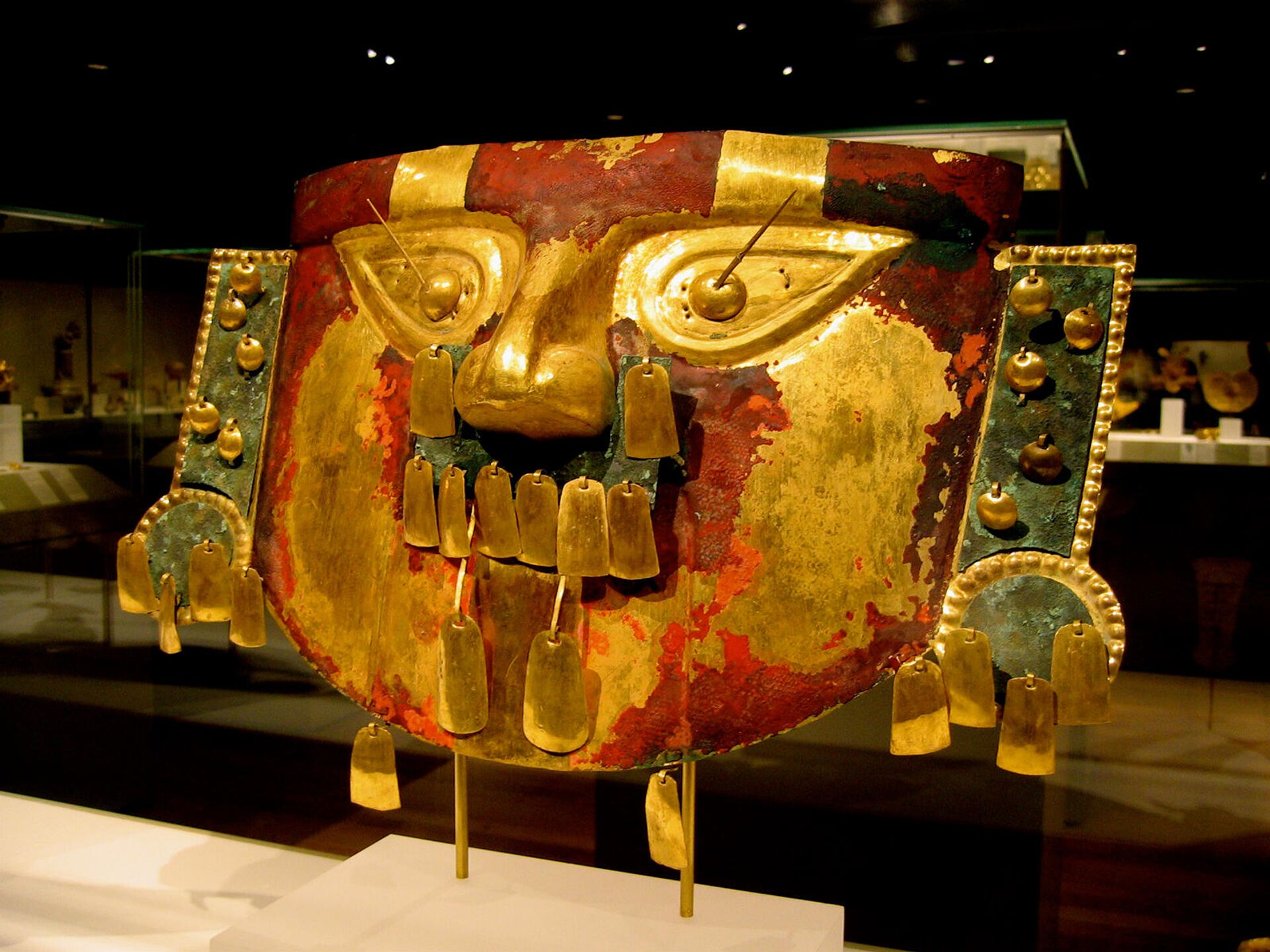 Погребальная маска IX-XI века в Метрополитен-музей - Sputnik Армения, 1920, 29.12.2023