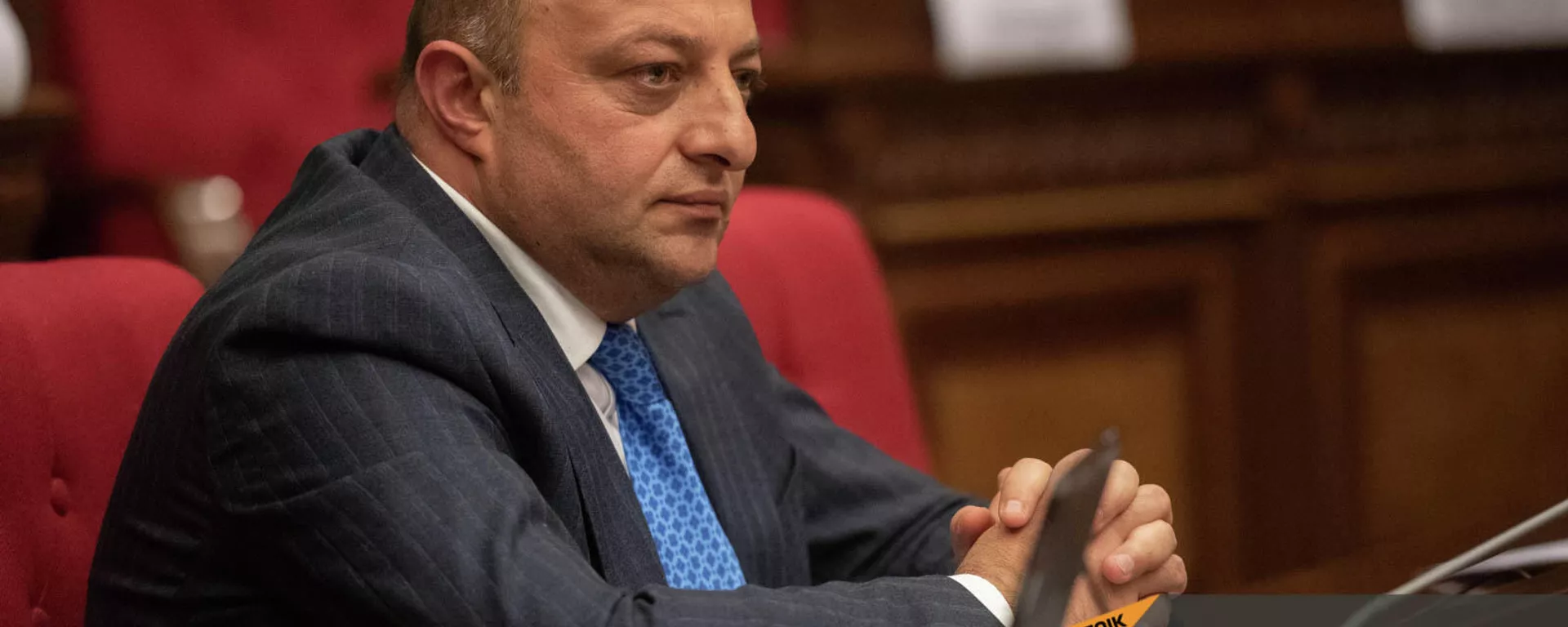 Депутат от оппозиционной фракции Айастан Артур Саркисян на очередном заседании Парламента Армении (27 октября 2021). Еревaн - Sputnik Армения, 1920, 10.12.2021
