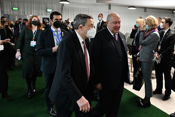 Նախագահ Արմեն Սարգսյանը մասնակցում է ՄԱԿ-ի՝ Կլիմայի փոփոխության մասին շրջանակային կոնվենցիայի կողմերի 26-րդ համաժողովին (1 նոյեմբերի, 2021): Գլազգո - Sputnik Արմենիա