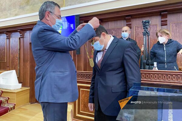 Церемония инаугурации новоизбранного мэра Гюмри Вардгеса Самсоняна в присутствии Совета старейшин (4 ноября 2021). Гюмри - Sputnik Армения