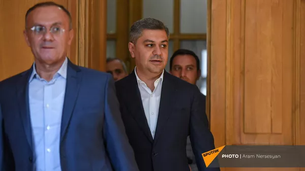 Артур Ванецян на заседании комиссии по евразийской интеграции парламента Армении (4 ноября 2021). Еревaн - Sputnik Армения
