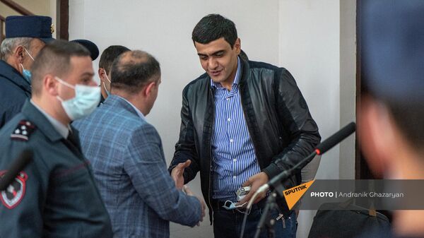 Мэр Гориса Аруш Арушанян до суда по делу о коррупции (5 ноября 2021). Горис - Sputnik Արմենիա