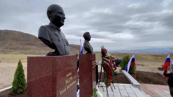 У армянского села Ерасх открыт мемориальный комплекс в память о сбитых летчиках ВКС России - Sputnik Армения