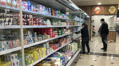 Молочные продукты в супермаркете