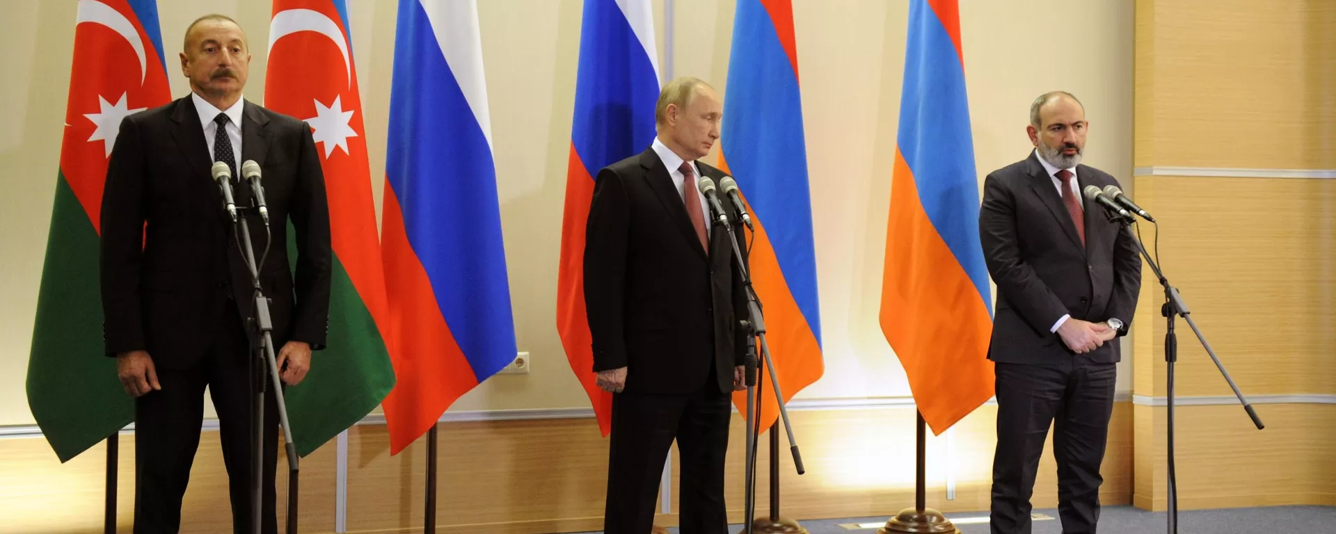 Заявление Путина, Пашиняна и Алиева для СМИ по итогам переговоров (26 ноября 2021). Сочи - Sputnik Армения, 1920, 13.10.2023