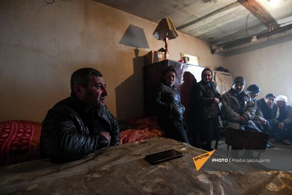 Գեղարքունիքի մարզի Լիճք գյուղում հրդեհված ֆերմայի սեփականատեր Շիրակ Խալոյանը (Էդոն) - Sputnik Արմենիա