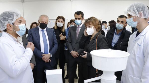 Открытие лаборатории по переработке молока и сырного погреба по поддержке Программы развития ООН в Гаваре (1 декабря 2021). Гегаркуник - Sputnik Армения