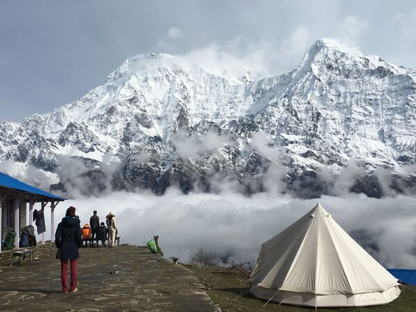 Удивительный южный склон Аннапурны в Гималаях. Аннапурна I считается самым опасным восьмитысячником - уровень смертности среди альпинистов за все годы восхождений достигает 32%. - Sputnik Армения