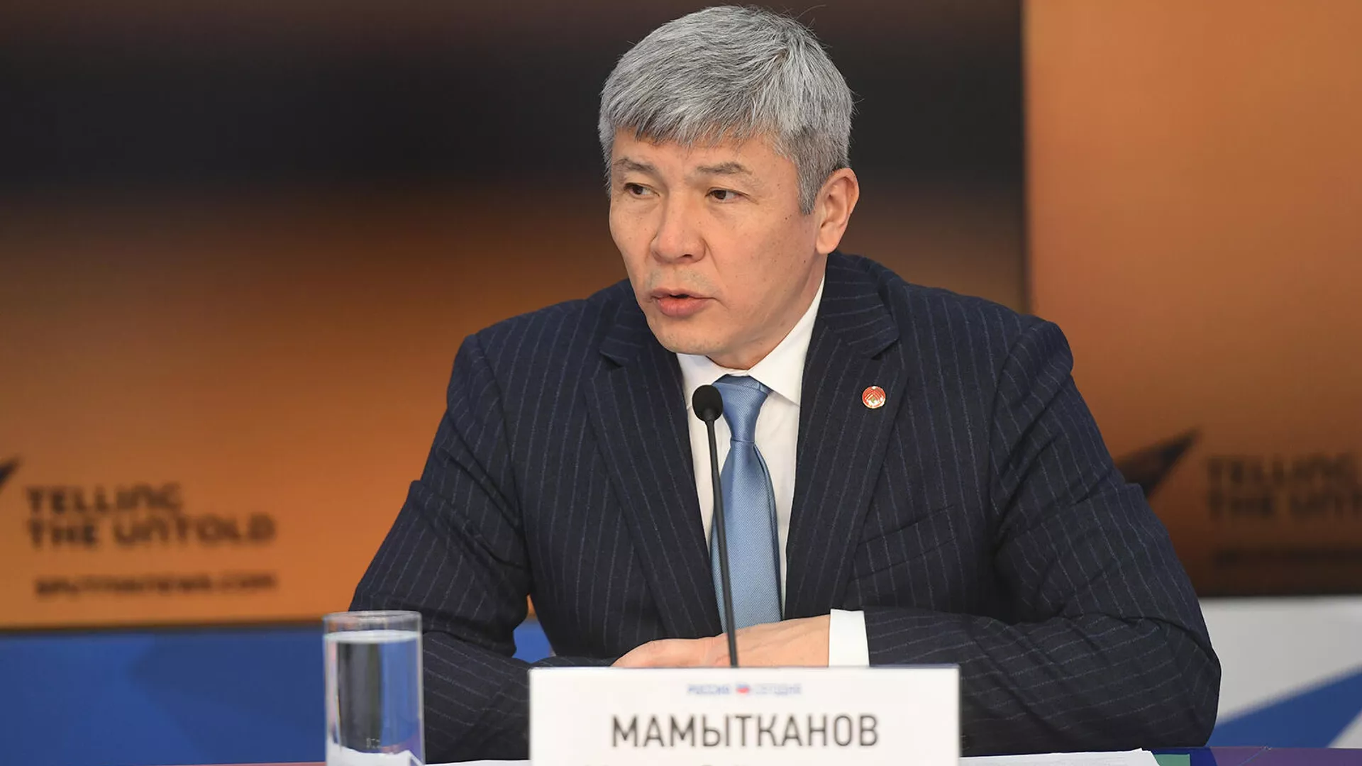 Министр по таможенному сотрудничеству Евразийской экономической комиссии Максат Мамытканов во время телемоста Москва-Минск-Ереван-Нур-Султан-Бишкек (13 декабря 2021). Москвa Министр по таможенному сотрудничеству Евразийской экономической комиссии Максат Мамытканов во время телемоста Москва-Минск-Ереван-Нур-Султан-Бишкек (13 декабря 2021). Москвa - Sputnik Армения, 1920, 13.12.2021