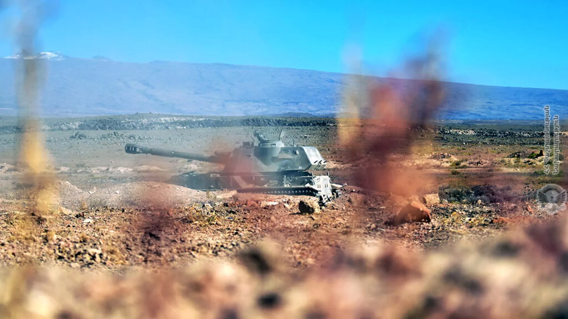 Военнослужащие артиллерийских подразделений во время профессиональных учений Военнослужащие артиллерийских подразделений во время профессиональных учений - Sputnik Армения, 1920, 23.12.2021