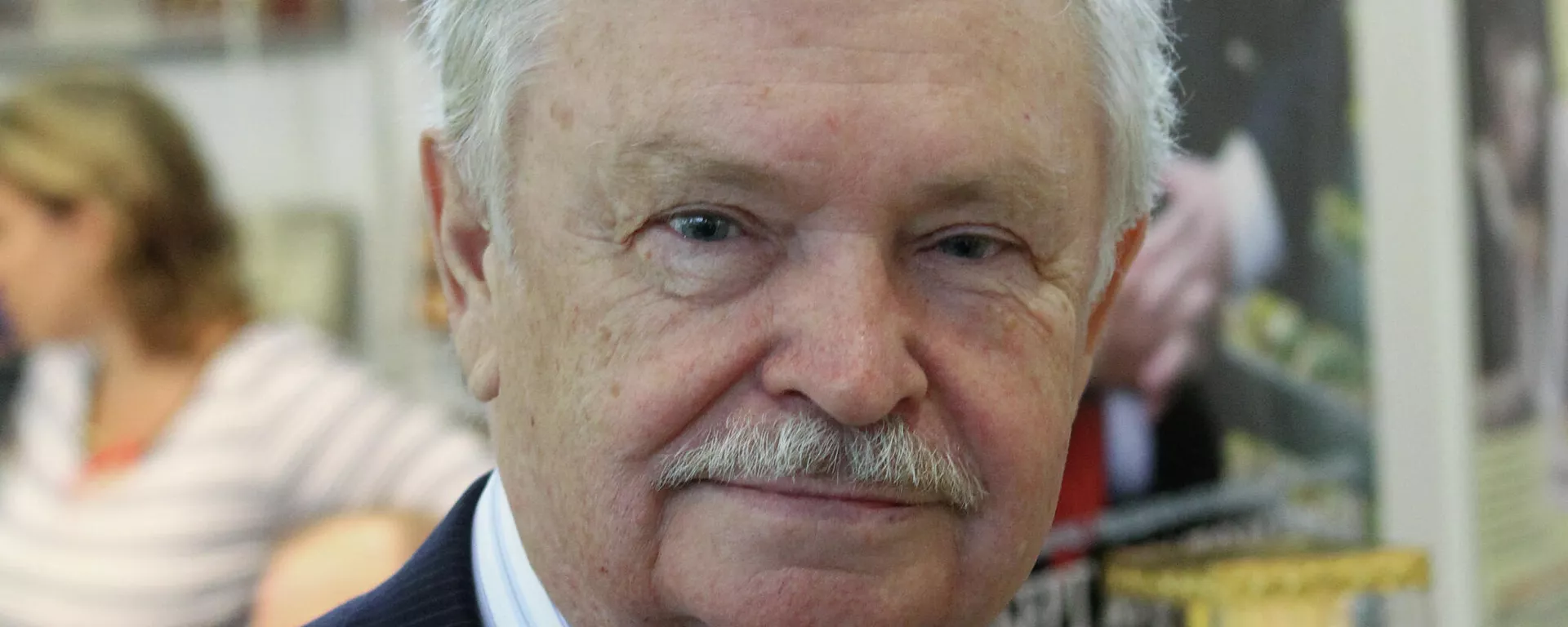 Писатель Альберт Лиханов на открытии 23 Московской международной книжной выставки-ярмарки. - Sputnik Армения, 1920, 25.12.2021