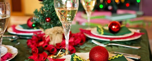 Новогодний стол - Sputnik Армения