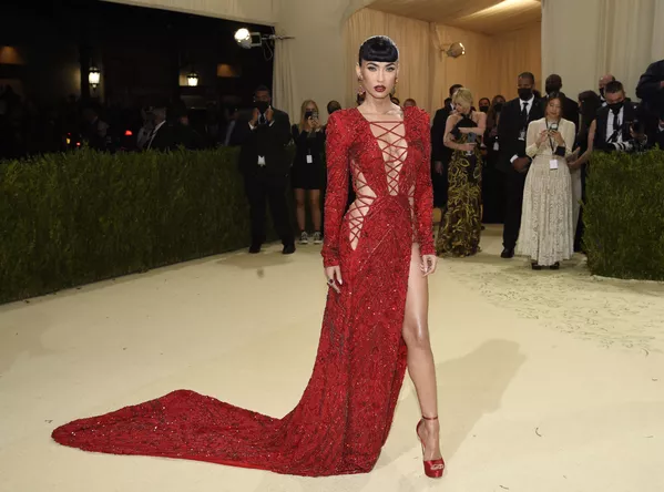 Актриса Меган Фокс на балу Института костюма Met Gala 2021 в Нью-Йорке. - Sputnik Армения