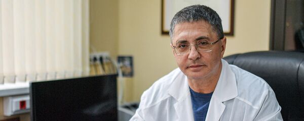 Главный врач городской клинической больницы №71 имени М. Е. Жадкевича Александр Мясников - Sputnik Армения