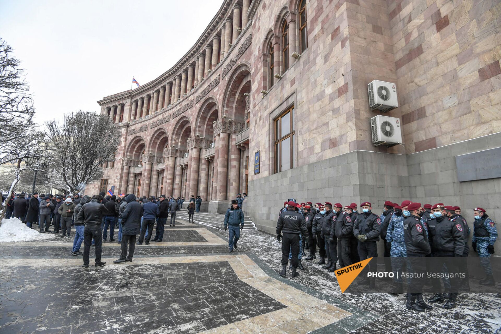 Акция протеста перед Домом правительства (20 января 2022). Еревaн - Sputnik Армения, 1920, 20.01.2022