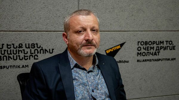 Հեռանում է, որ չխոչընդոտի. քաղաքագետը՝ նախագահի հրաժարականի մասին - Sputnik Արմենիա