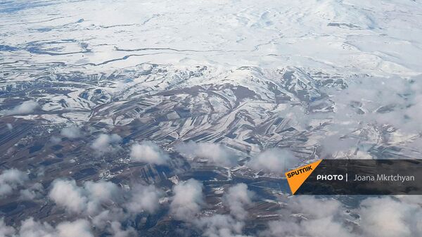 Армянское нагорье с самолета - Sputnik Армения