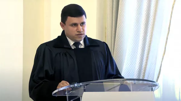Судья Борис Бахшиян на церемонии присяги в резиденции президента (8 июля 2020). Ереван - Sputnik Армения
