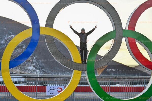 Лыжник Микаел Микаелян за день до соревнований дал эксклюзивное интервью Sputnik Армения в перерыве между тренировками (5 февраля 2022), Пекин. - Sputnik Армения