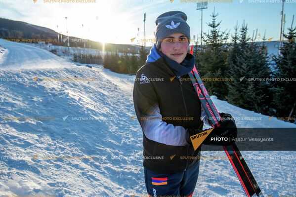 Лыжница Ангелина Мурадян на зимних Олимпийских играх (6 февраля 2022), Пекин.Это ее первые Олимпийские игры. - Sputnik Армения