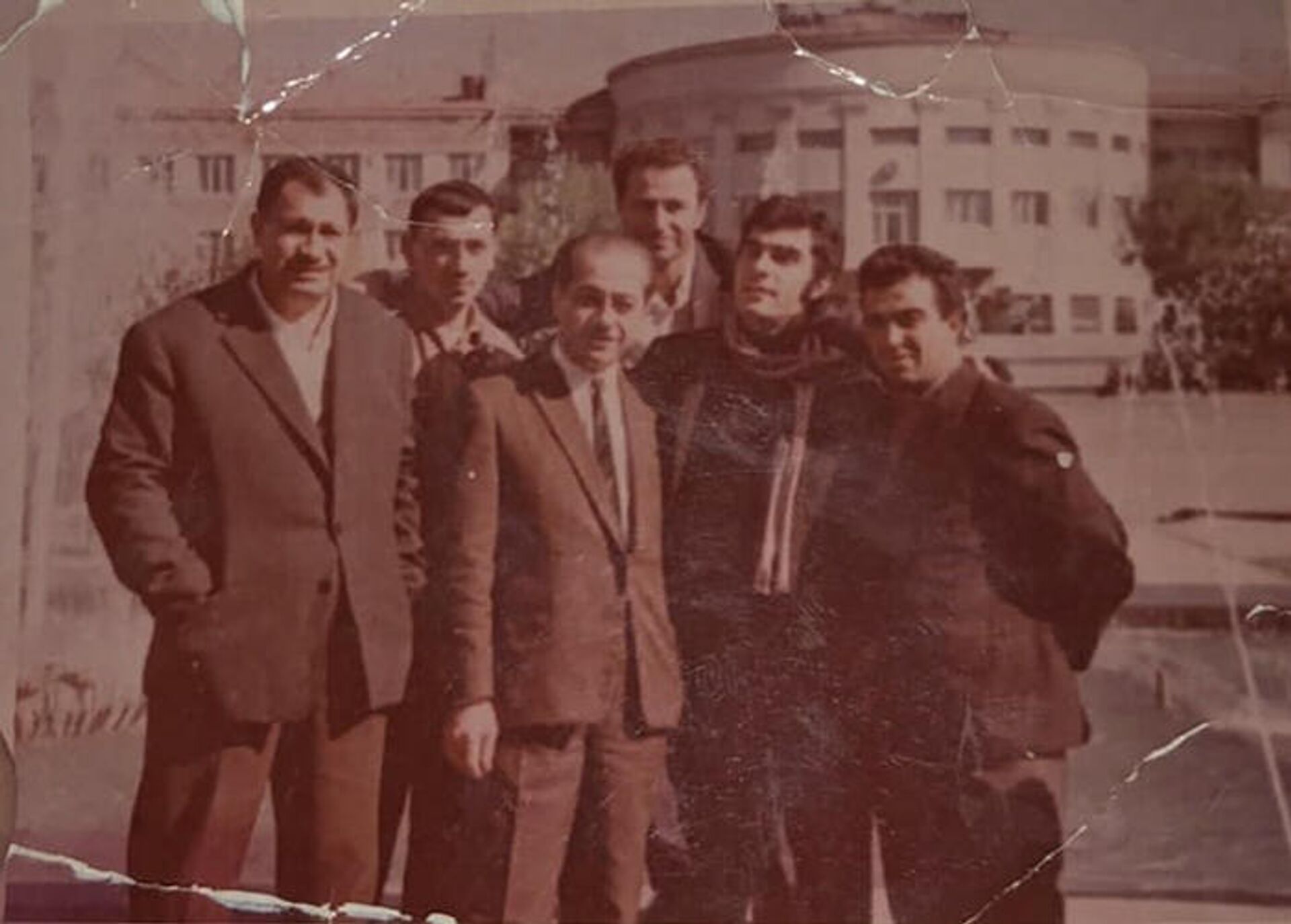 Гарник Варданян с деятелями культуры после просмотра фильма - Sputnik Արմենիա, 1920, 16.02.2022