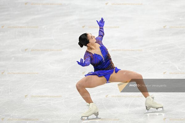 Кстати, Сакамото заняла так же третье место и в короткой программе. - Sputnik Армения