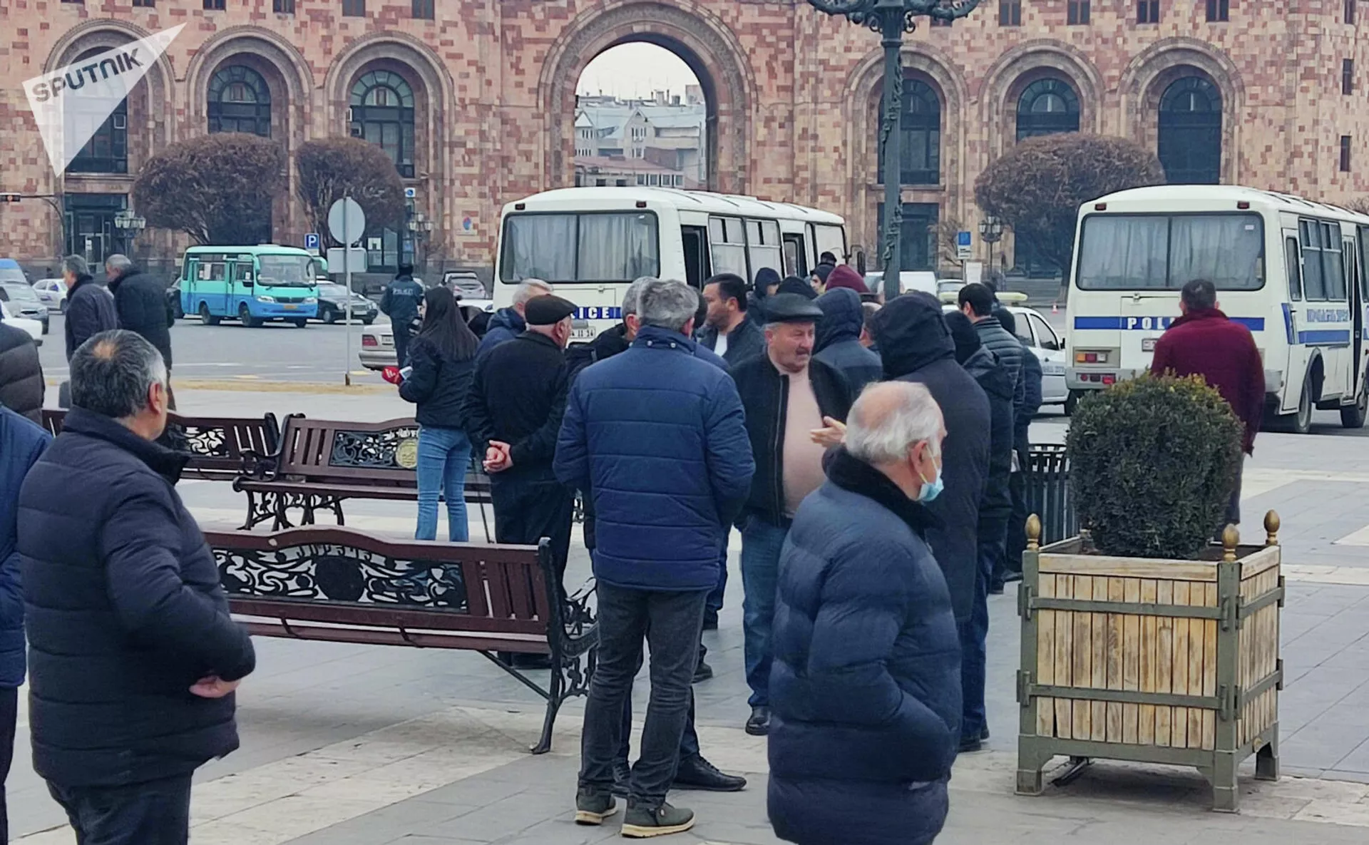 Акция протеста лиц, депортированных из Карабаха (18 февраля 2022). Еревaн Акция протеста лиц, депортированных из Карабаха (18 февраля 2022). Еревaн - Sputnik Армения, 1920, 18.02.2022