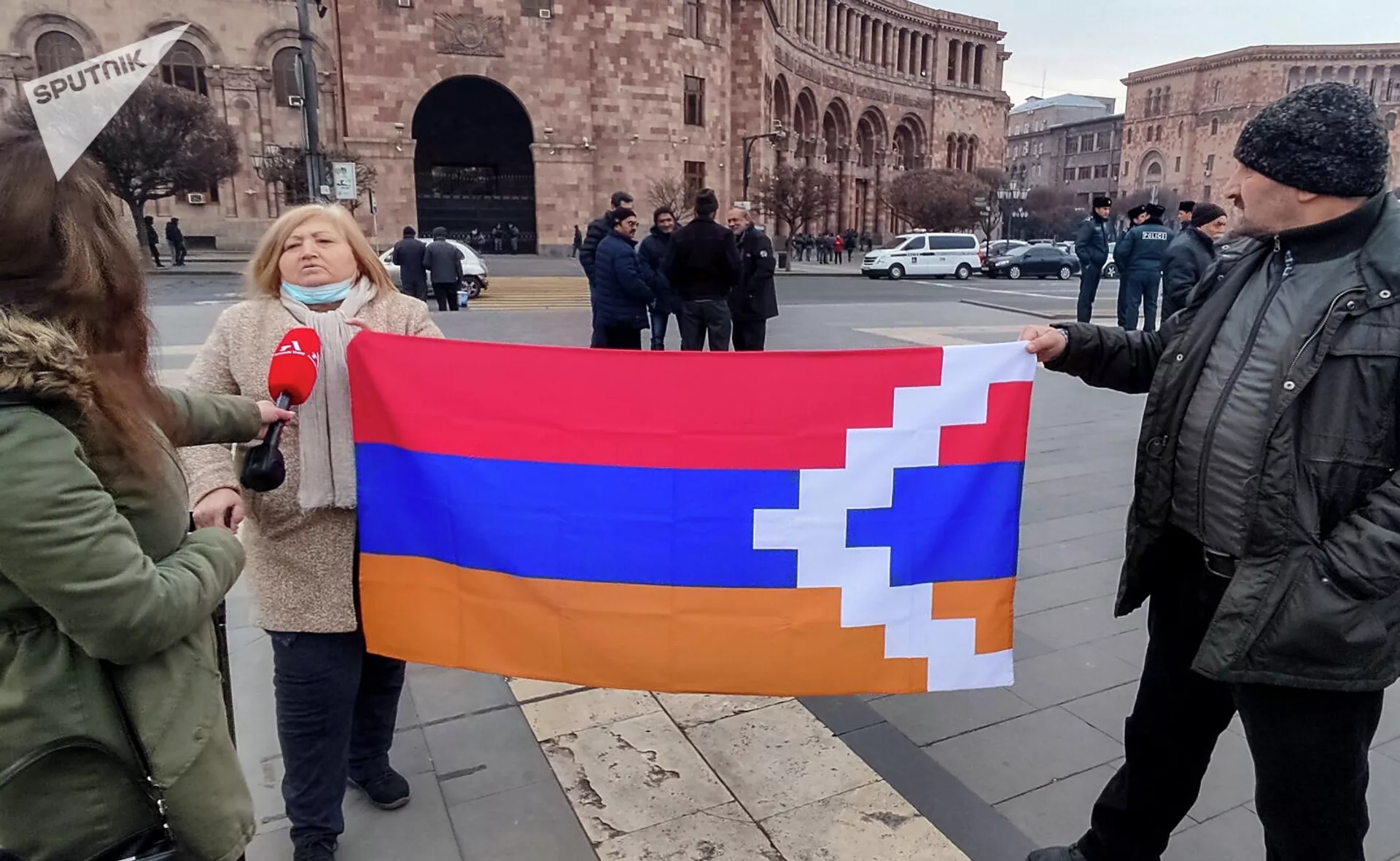 Акция протеста лиц, депортированных из Карабаха (18 февраля 2022). Еревaн Акция протеста лиц, депортированных из Карабаха (18 февраля 2022). Еревaн - Sputnik Армения, 1920, 18.02.2022