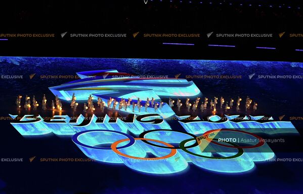 Логотип завершившейся в Пекине Олимпиады - Sputnik Армения
